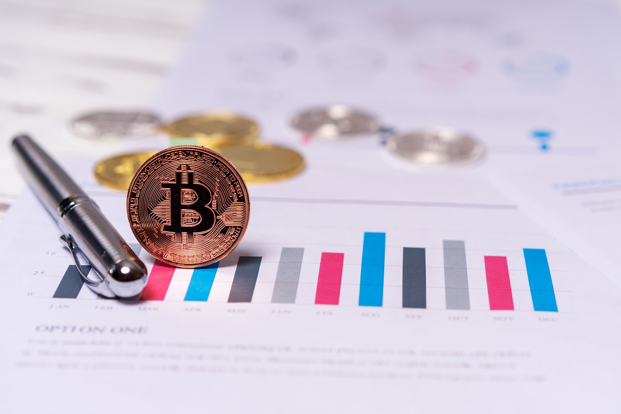 Bitcoin Resilience: Institutional Inflows and Macro Shifts