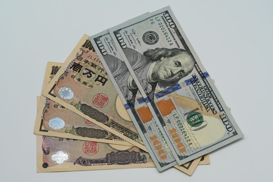 Japan's Megabanks to Launch Unified Yen Stablecoin by March 2027