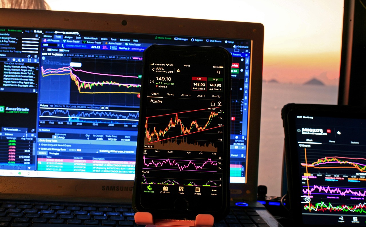 SEC Shifts Strategy: New Rules for DeFi and Tokenized Trading