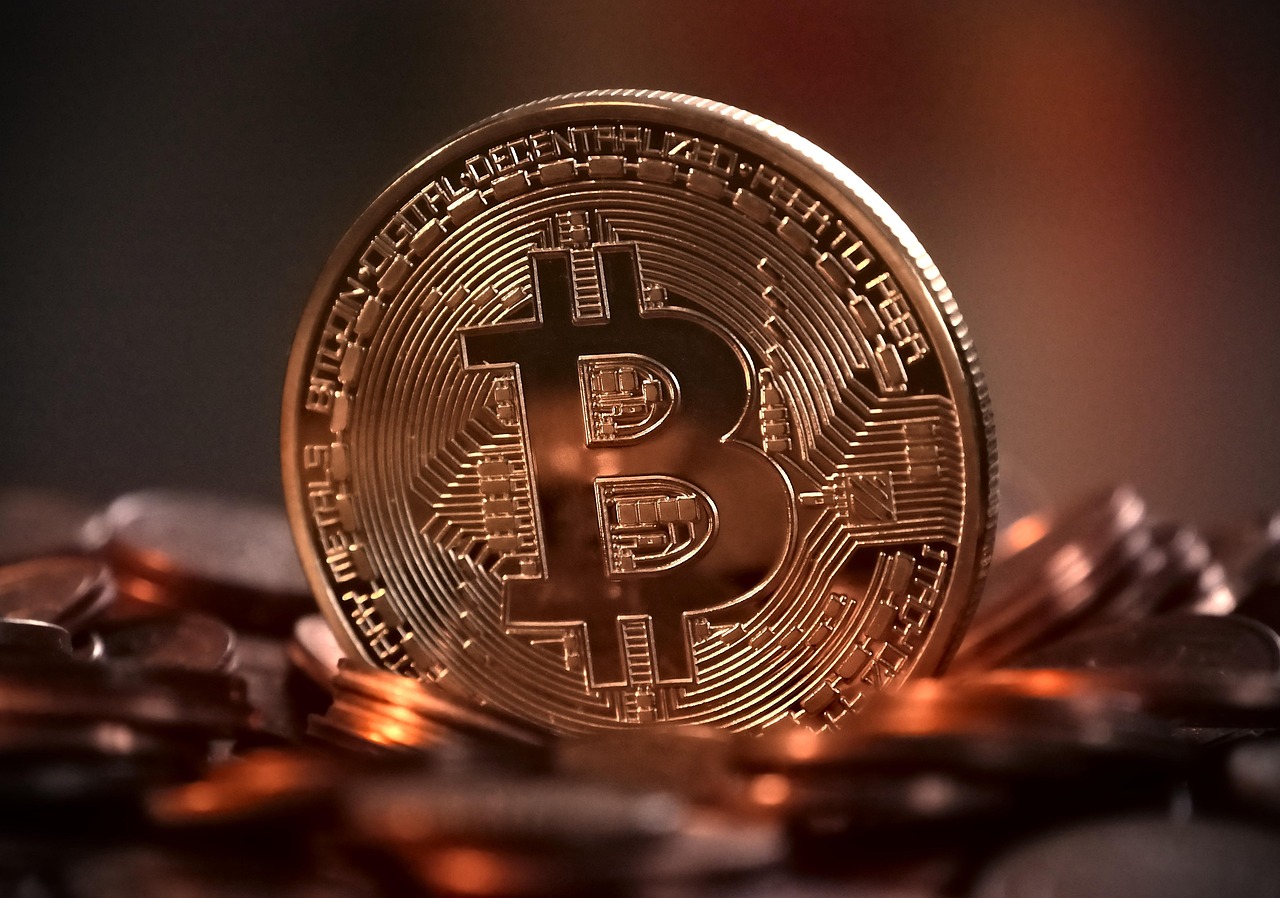 Vietnam Crypto Crackdown & US CLARITY Act: 2026 Regulatory Shift