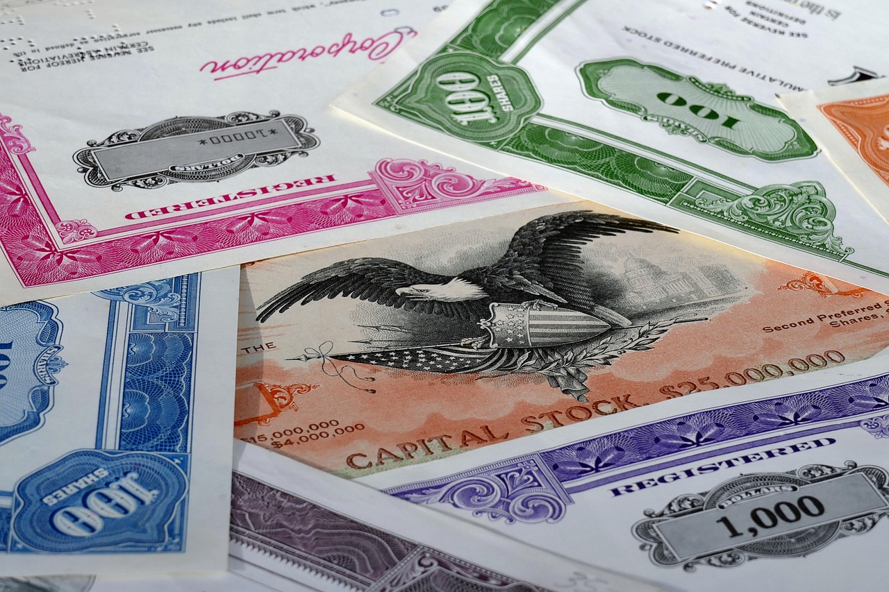 MSCI Review Threatens Bitcoin Treasury Firms Amid Record ETF Inflows